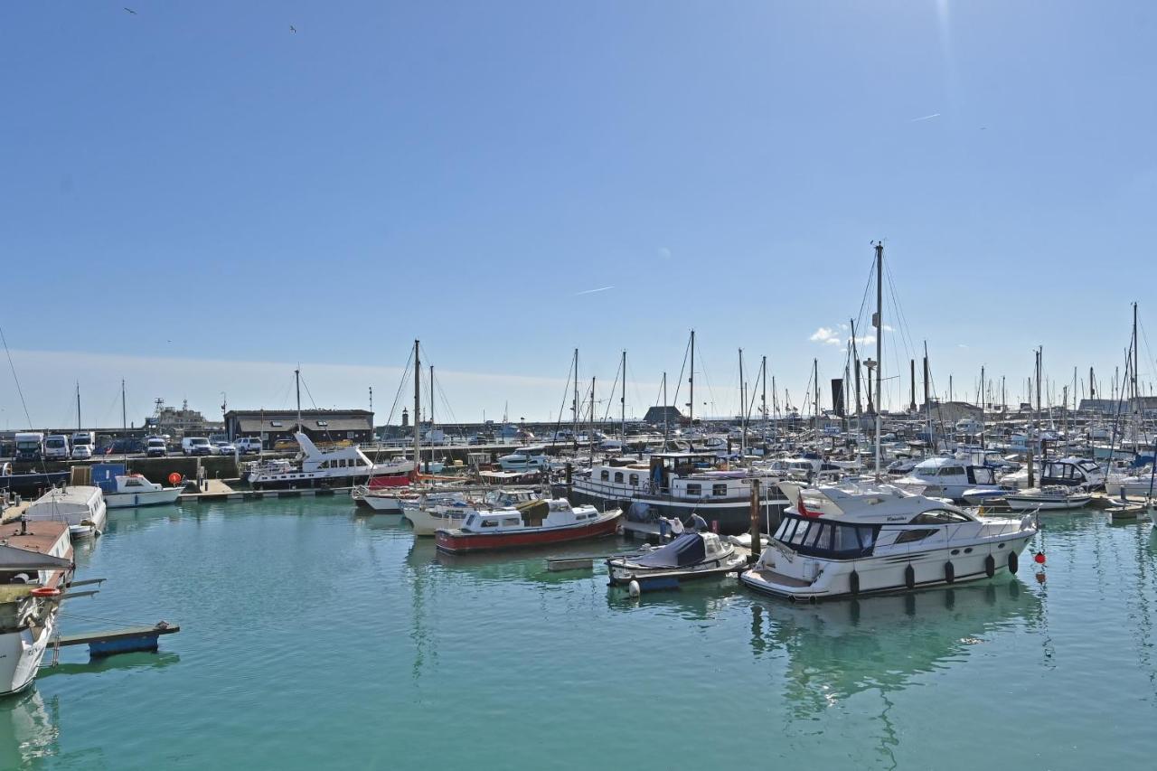 Spacious Designer 2Br Executive Apt, Near Beach & Marina, Central Location Ramsgate Exterior foto